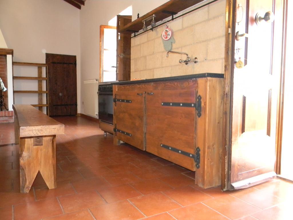 Agriturismo Podere La Selva Villa Serre Di Rapolano Exterior photo