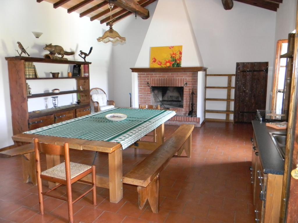 Agriturismo Podere La Selva Villa Serre Di Rapolano Room photo